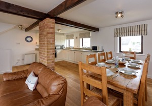 248 Cae Du - Four Bedroom House, Sleeps 8