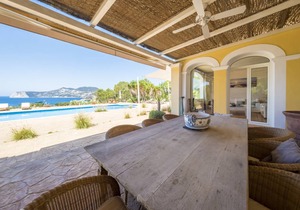 250 m² Villa ∙ 2 bedrooms ∙ 2 guests