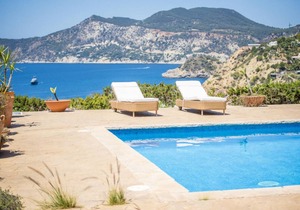 250 m² Villa ∙ 2 bedrooms ∙ 2 guests