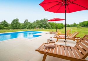 250 m² Accommodation ∙ 3 bedrooms ∙ 6 guests