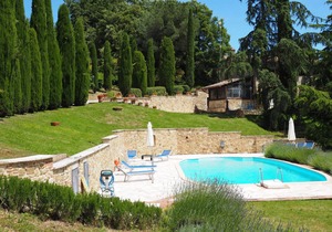 250 m² Apartment ∙ 3 bedrooms ∙ 6 guests