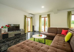 250 m² House ∙ 3 bedrooms ∙ 6 guests
