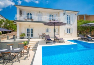 250 m² House ∙ 4 bedrooms ∙ 10 guests