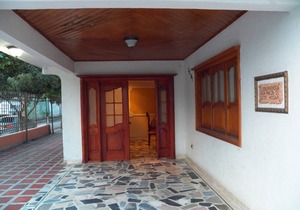 250 m² House ∙ 9 bedrooms ∙ 16 guests