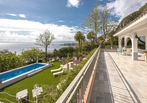 250 m² Villa ∙ 3 bedrooms ∙ 11 guests
