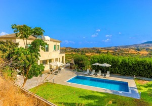 250 m² Villa ∙ 4 bedrooms ∙ 7 guests
