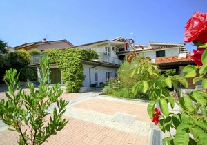 250 m² Villa ∙ 6 bedrooms ∙ 13 guests