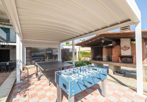 250 m² Villa ∙ 6 bedrooms ∙ 13 guests
