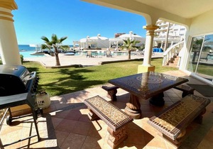 251 m² Villa ∙ 4 bedrooms ∙ 12 guests