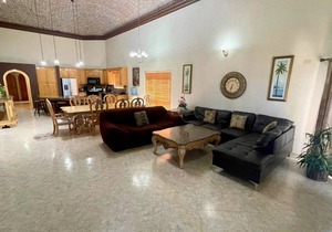 251 m² Villa ∙ 4 bedrooms ∙ 12 guests