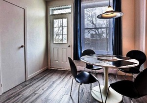 #253 Cozy Apt with 2 balconies in Rosemont