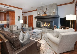 253 m² Condo ∙ 4 bedrooms ∙ 8 guests