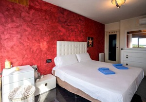 253 m² House ∙ 4 bedrooms ∙ 7 guests