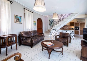 253 m² Villa ∙ 8 bedrooms ∙ 8 guests