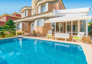 254 m² Villa ∙ 3 bedrooms ∙ 6 guests