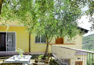 255 m² Apartment ∙ 8 bedrooms ∙ 24 guests