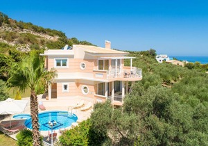255 m² Villa ∙ 5 bedrooms ∙ 12 guests