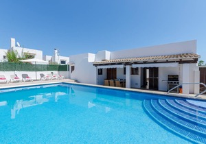 258 m² House ∙ 4 bedrooms ∙ 8 guests
