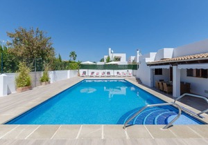 258 m² House ∙ 4 bedrooms ∙ 8 guests