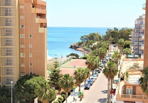 25D TB 2nd line of the beach with sea views