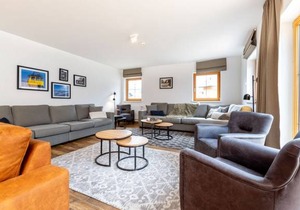 260 m² Chalet ∙ 8 bedrooms ∙ 16 guests