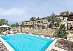 260 m² Villa ∙ 4 bedrooms ∙ 8 guests