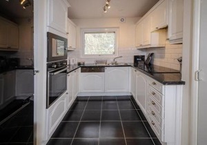 27 Thrang Brow, Chapel Stile