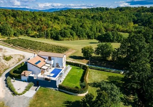 280 m² Accommodation ∙ 3 bedrooms ∙ 8 guests