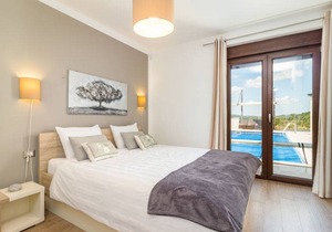 280 m² House ∙ 3 bedrooms ∙ 8 guests
