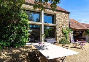 290 m² Accommodation ∙ 4 bedrooms ∙ 8 guests