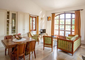 290 m² House ∙ 4 bedrooms ∙ 10 guests