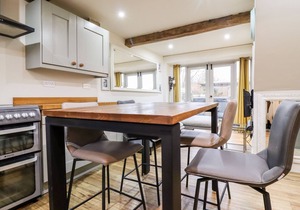 2A CHISERLEY STILE, with hot tub in Hebden Bridge