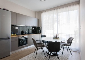 2BD Beachfront Apartment Athens Riviera by TheOlon