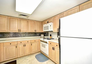 2bed/2bath Brigadune 16B Oceanfront Condo.