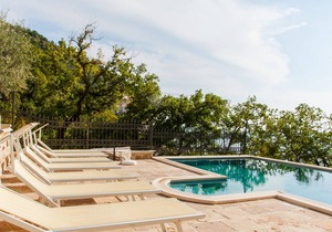 2bedroom Apt w/shared pool #5 @Pietra Mare Apts