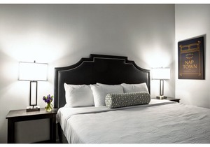 2BR 2BA in The Block CozySuites!