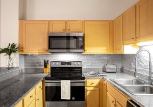 2BR 2BA In The Block by CozySuites!