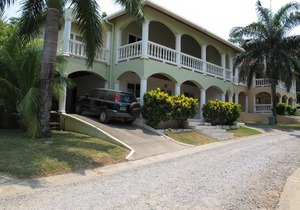 2BR/2BA Villa 9A, FREE BREAKFAST