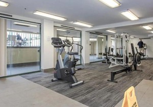 2BR 2Bath L8 Executive Apartment, in City Centre