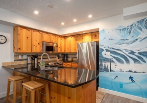 2BR + Loft | Valhalla | King Bed | Private Patio w/BBQ | Village Location | Hot Tub