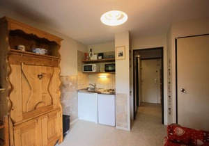 2nd floor, view mountain, swimming pool, balcony, tv, 17m², Les Arcs