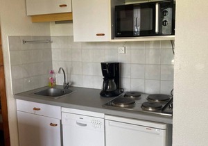 2nd floor, view mountain, balcony, tv, ski locker, 28m², Villard de Lans