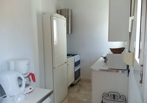 3 Apartments in a country villa with a garden and sea views