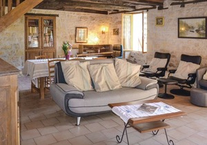 3 bedroom accommodation in La-Chapelle-Saint-Jean