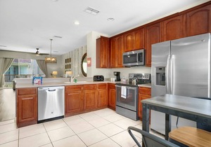 3-bed/3.5-bath Townhome w/Patio and Garage