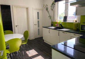 3 bed Apartment in Colliers Wood