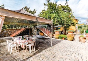 3 bedroom accommodation in Casalguidi PT