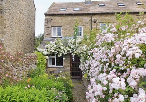 3 bedroom accommodation in Carperby near Leyburn