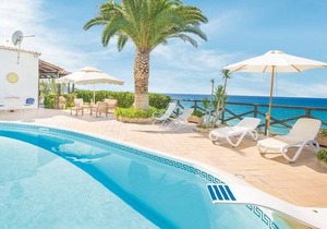 3 bedroom accommodation in Parghelia VV