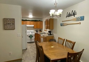 3 Bedroom, 1 Bath Peaceful Lodge Just Minutes From The Kenai River And Soldotna!